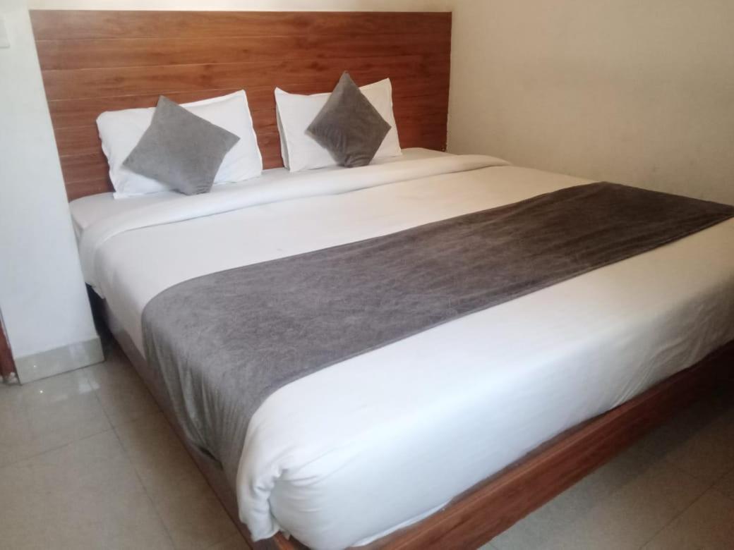 Triple One Hotel Tapovan Rishikesh,Near Laxman Jhula Dış mekan fotoğraf
