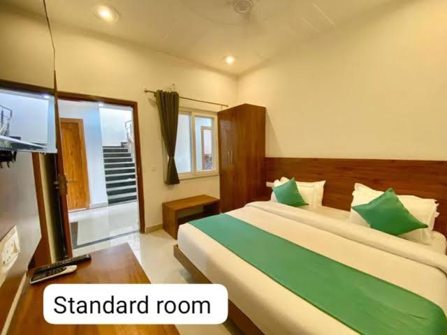 Triple One Hotel Tapovan Rishikesh,Near Laxman Jhula Dış mekan fotoğraf